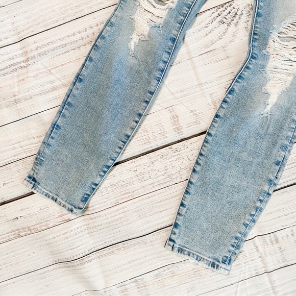 ⚡️GOOD AMERICAN GOOD LEGS SKINNY JEANS - Picture 3 of 9